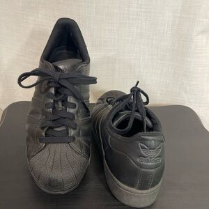 MENS ADIDAS SUPERSTAR TRIPLE BLACK ORIGINALS RETRO CASUAL  SHOE NWOB 7.5